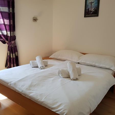 Pansion Bojic Hotel Medjugorje Ngoại thất bức ảnh