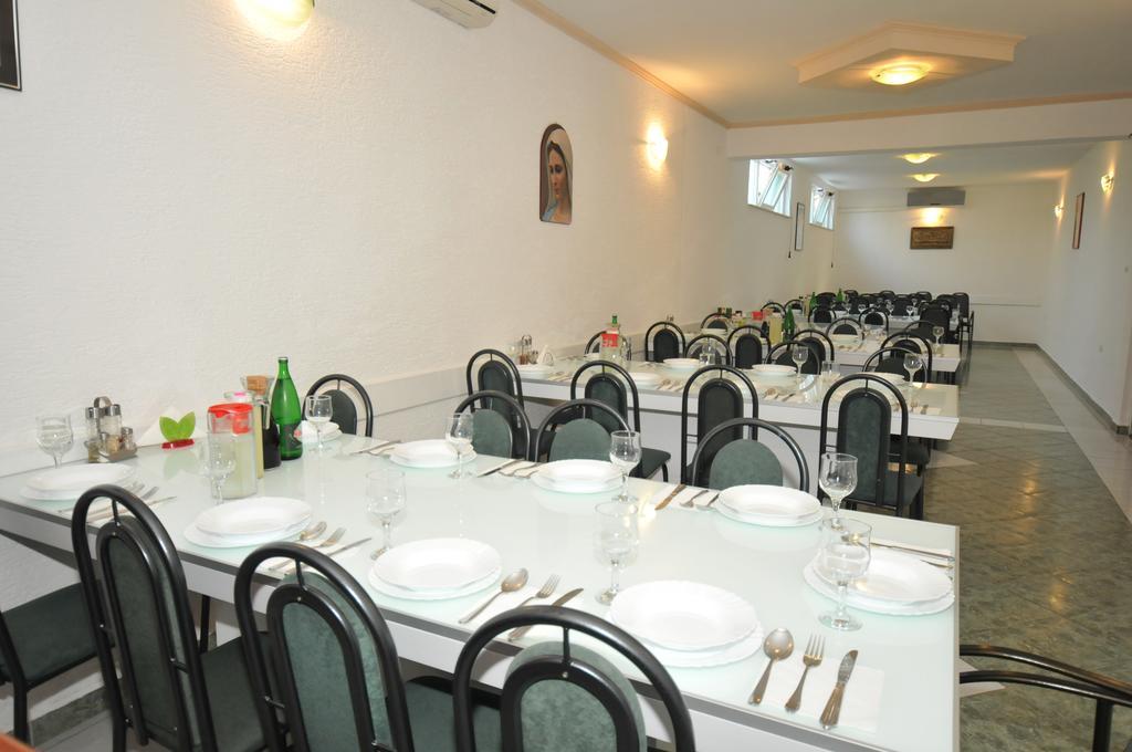 Pansion Bojic Hotel Medjugorje Ngoại thất bức ảnh