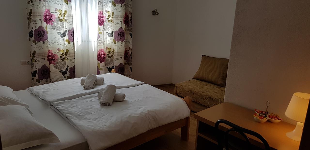Pansion Bojic Hotel Medjugorje Ngoại thất bức ảnh