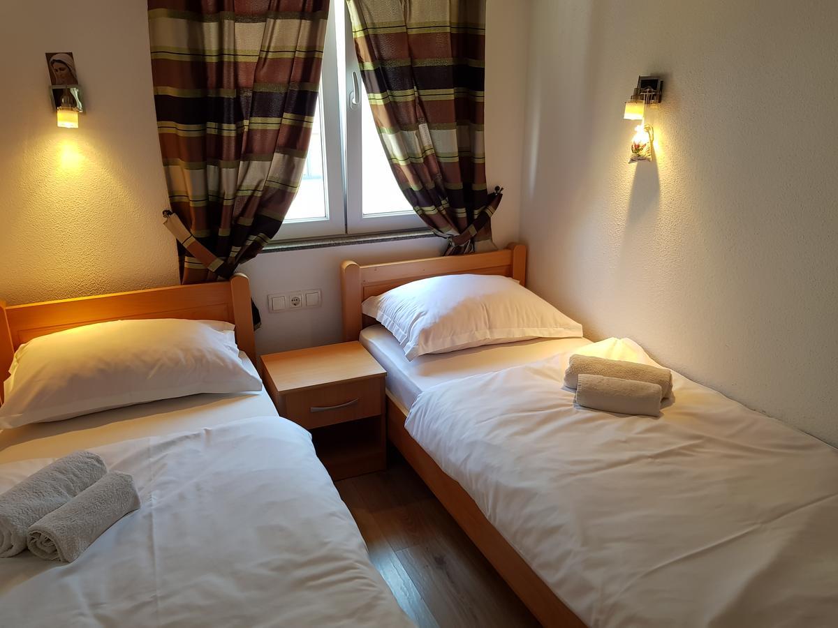 Pansion Bojic Hotel Medjugorje Ngoại thất bức ảnh